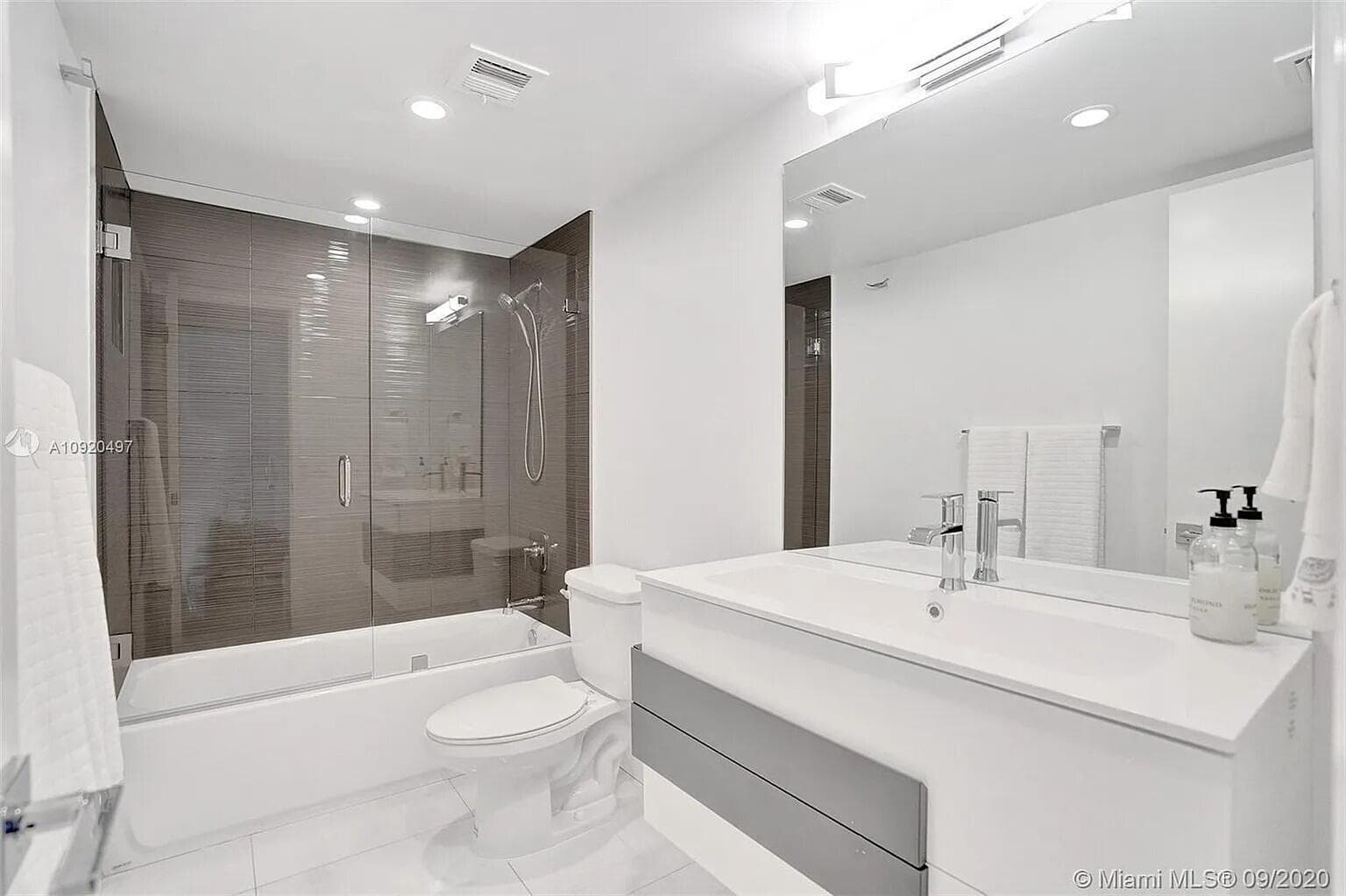 1350 River Reach Drive 115 photo 21