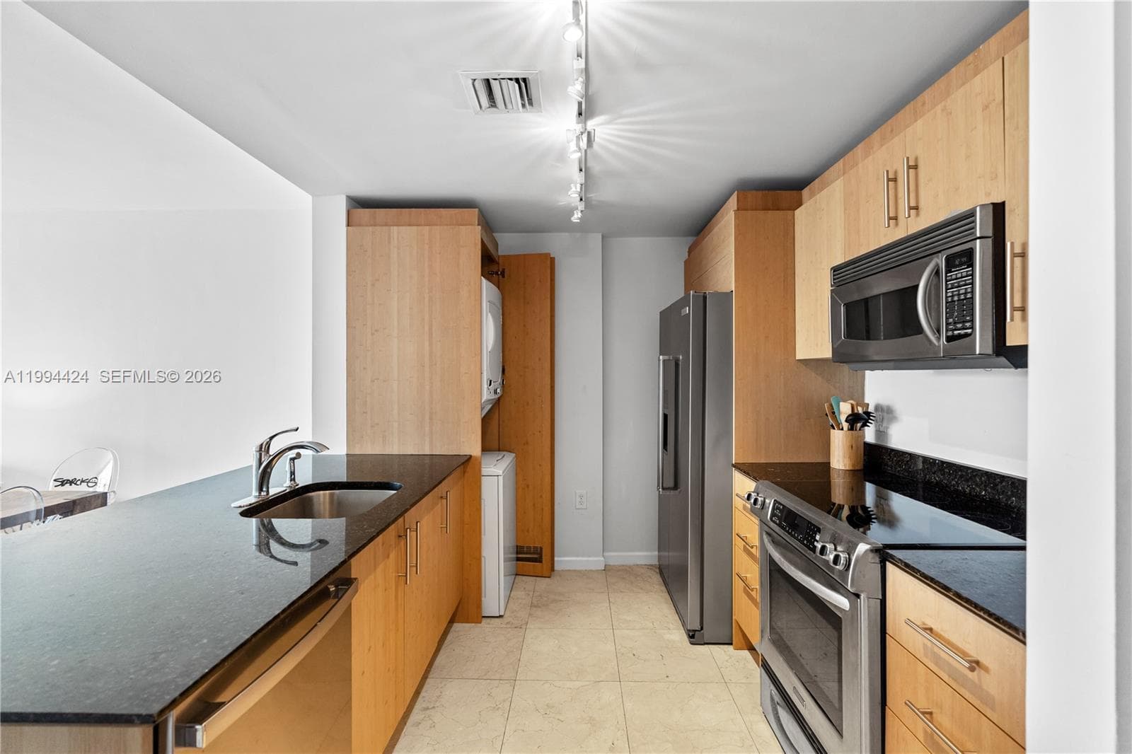 10275 Collins Ave 429 photo 13