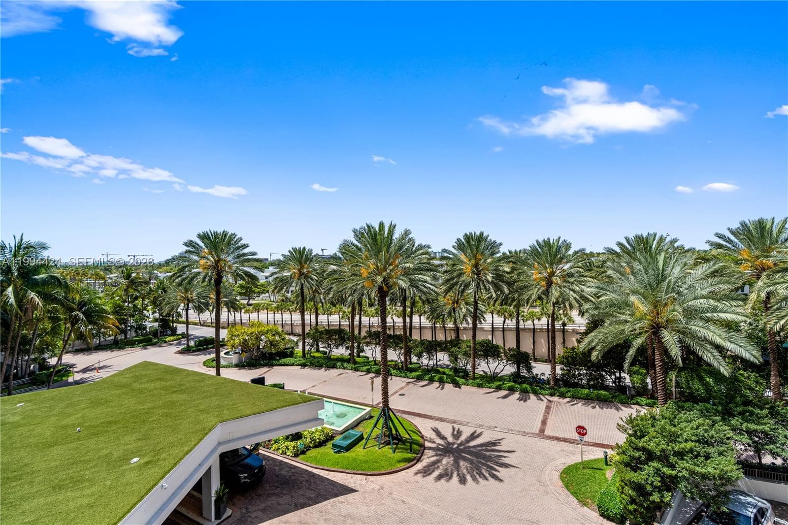 10275 Collins Ave 429 photo 7