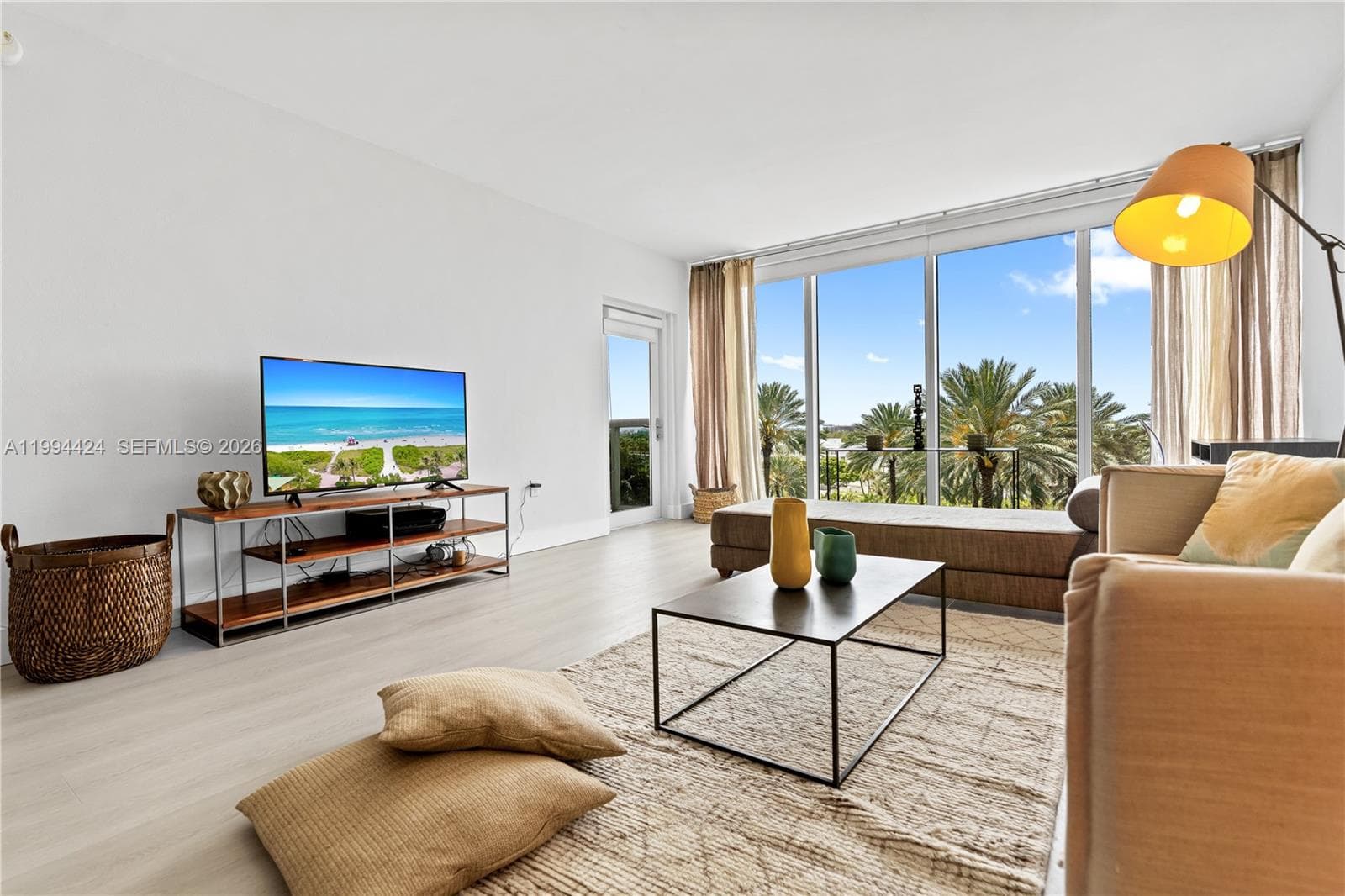 10275 Collins Ave 429 photo 5