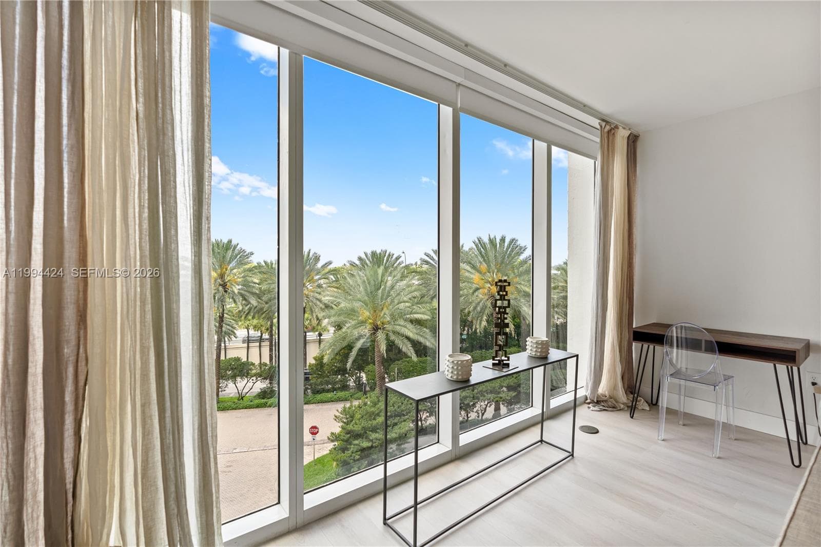 10275 Collins Ave 429 photo 9