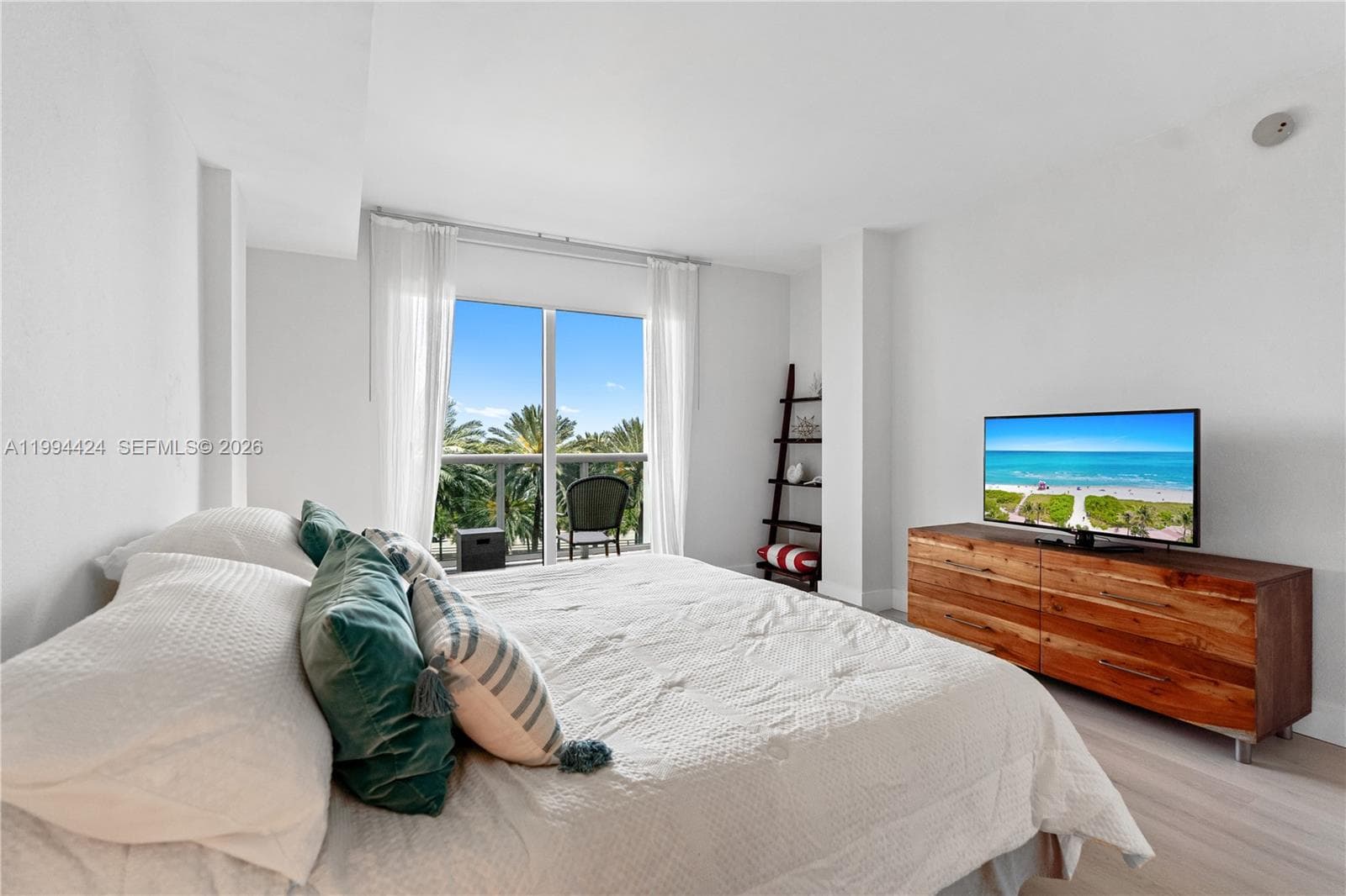 10275 Collins Ave 429 photo 19