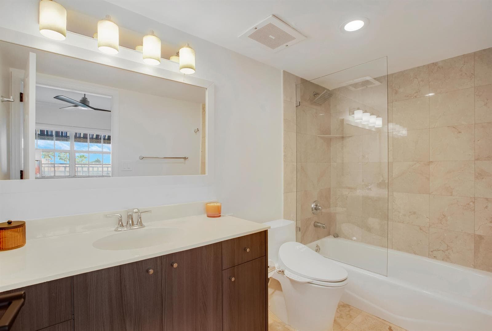 1111 E Las Olas Boulevard 410 photo 23