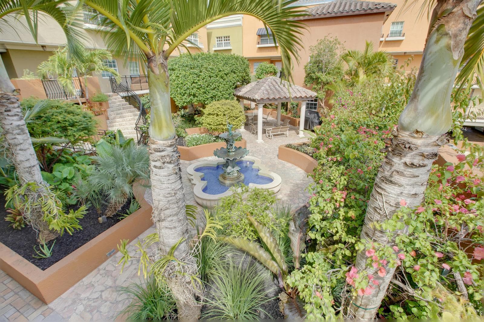 1111 E Las Olas Boulevard 410 photo 2