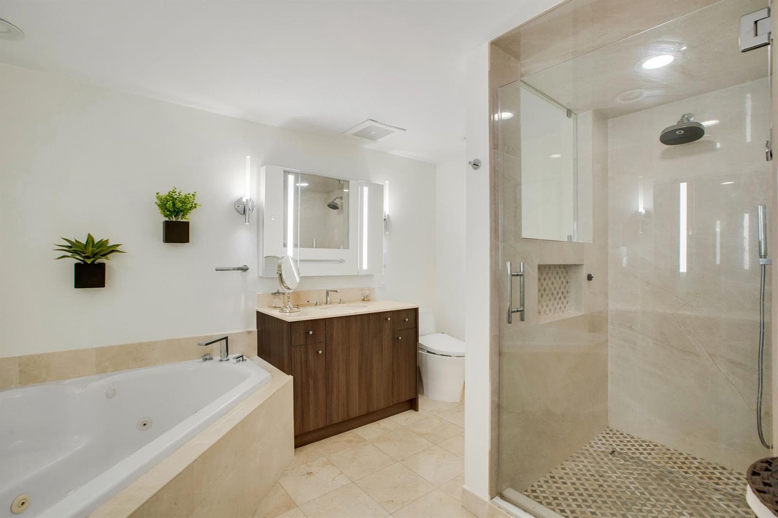 1111 E Las Olas Boulevard 410 photo 20