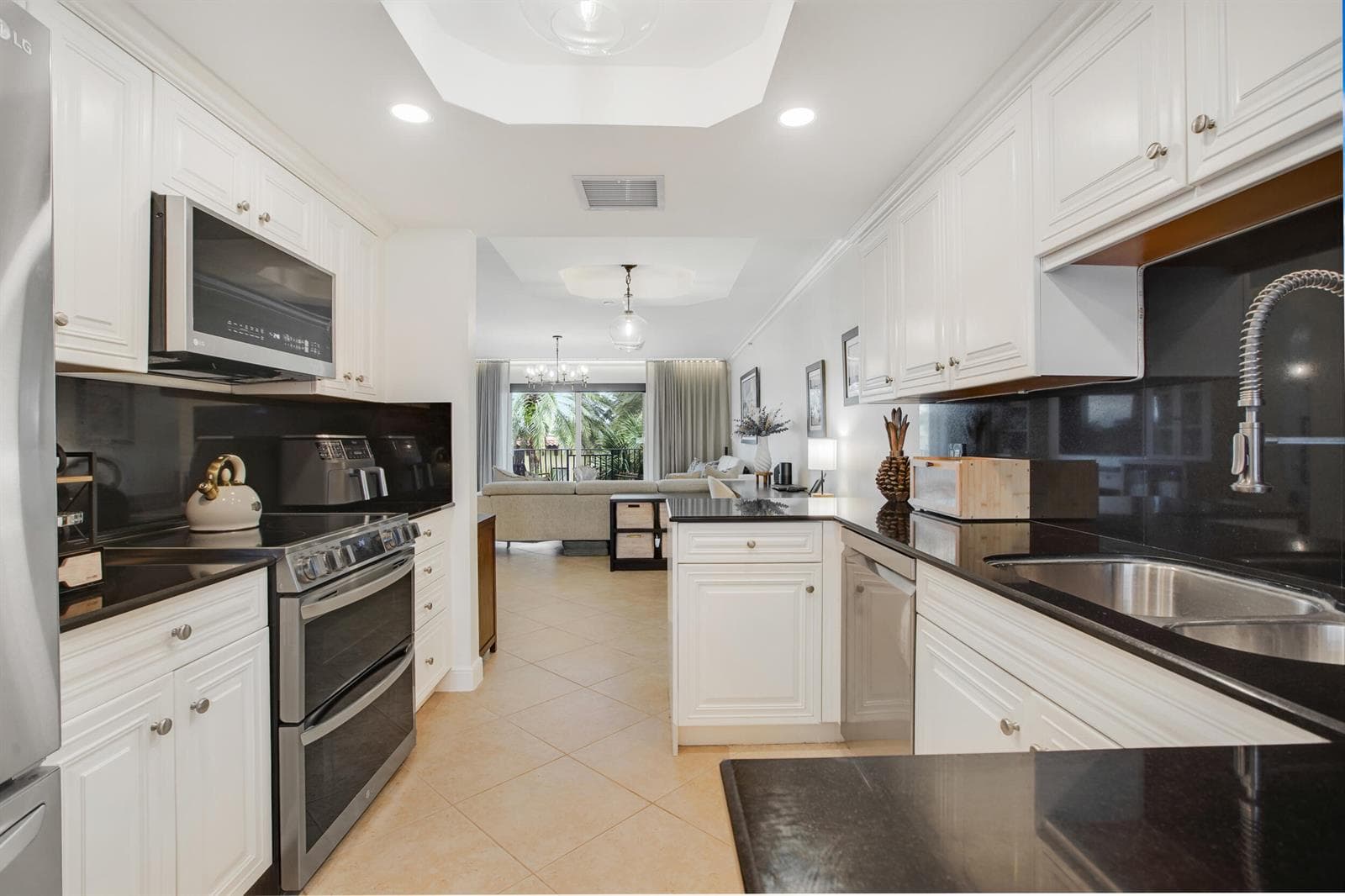 1111 E Las Olas Boulevard 410 photo 14