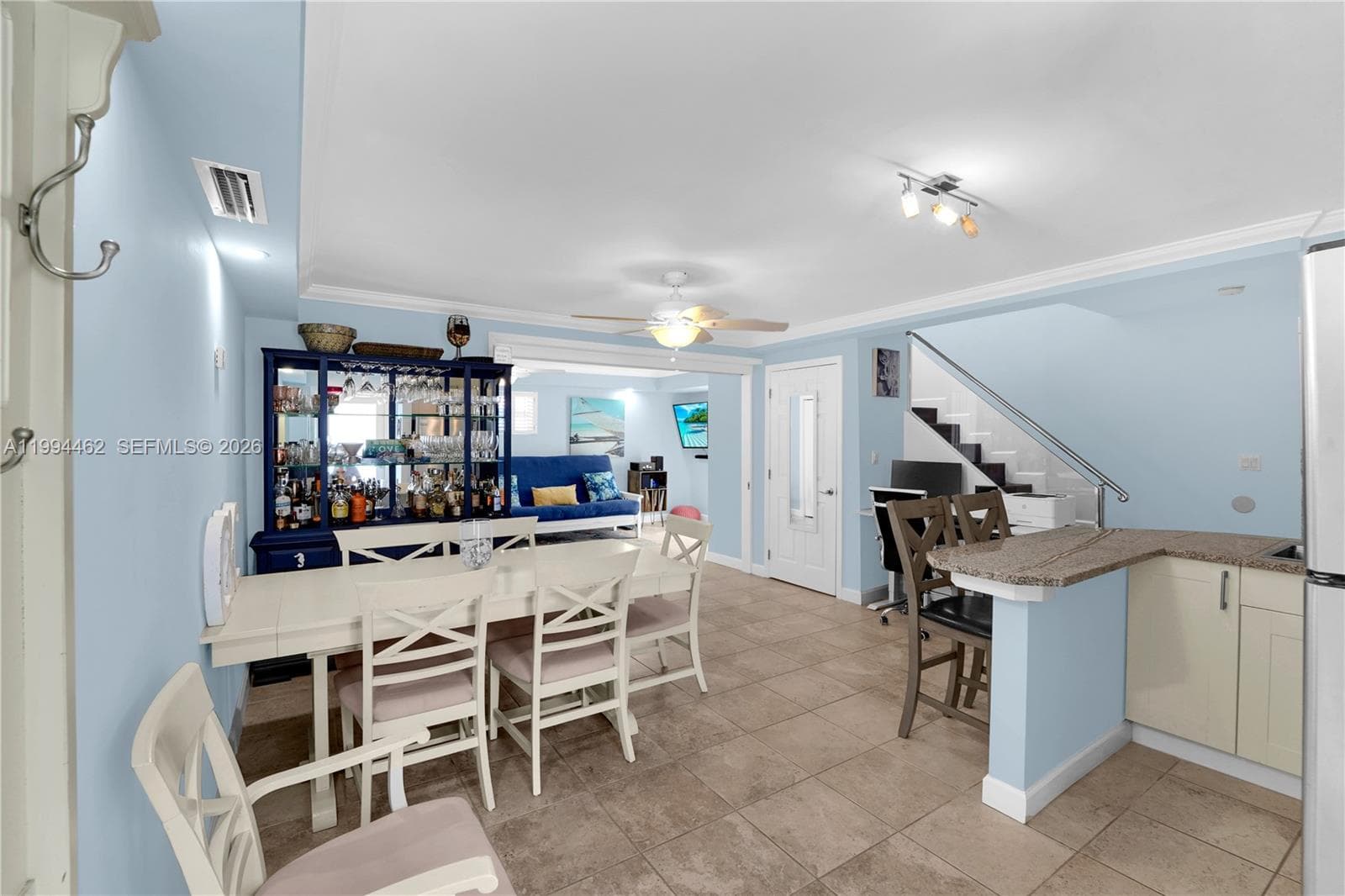 335 Virginia St photo 23