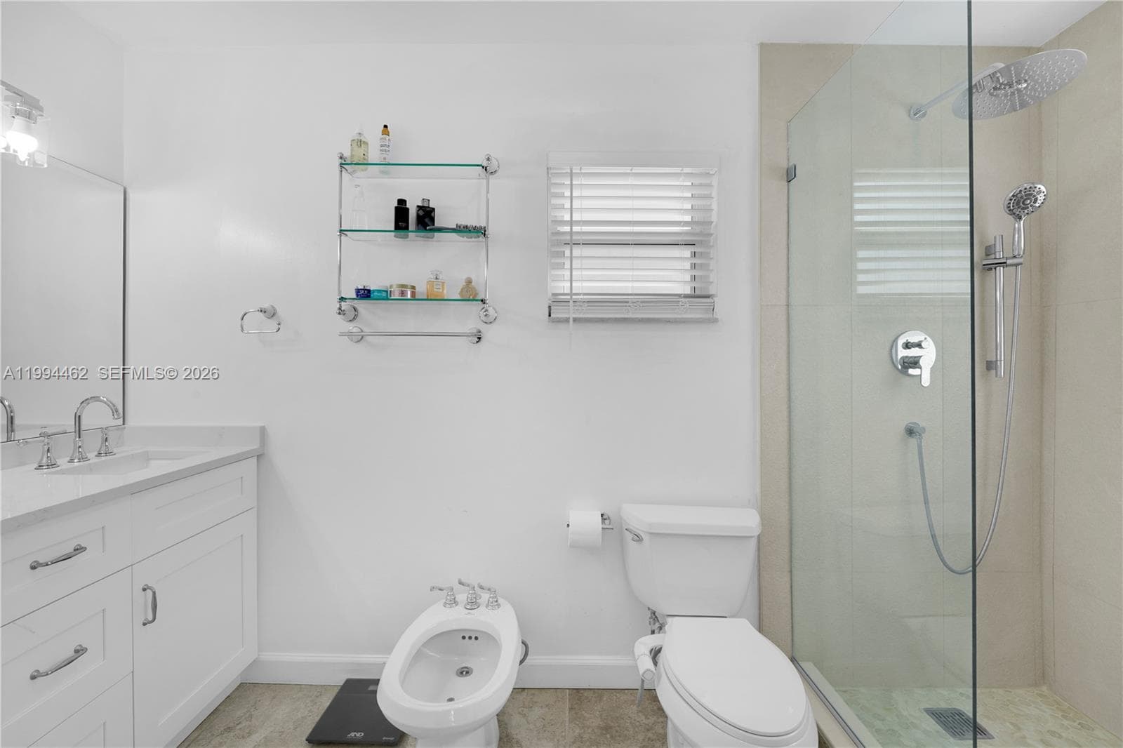 335 Virginia St photo 17