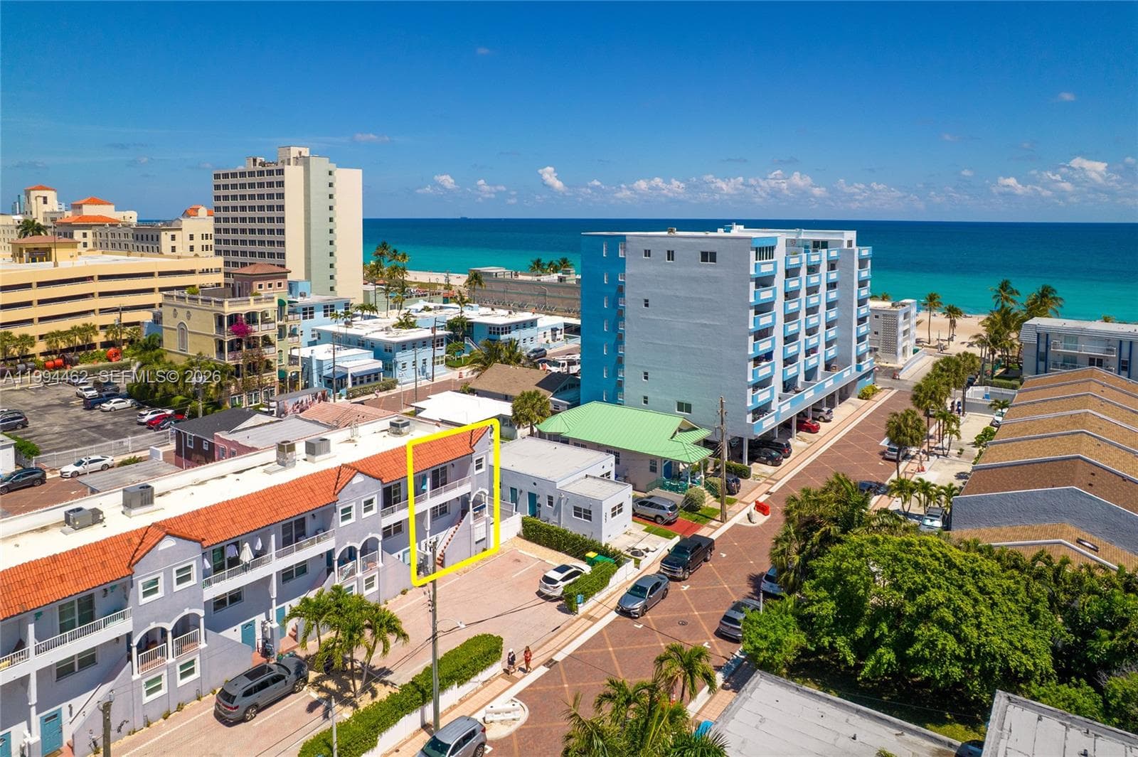 335 Virginia St photo 1