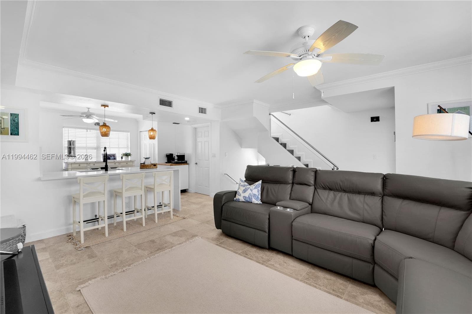 335 Virginia St photo 5