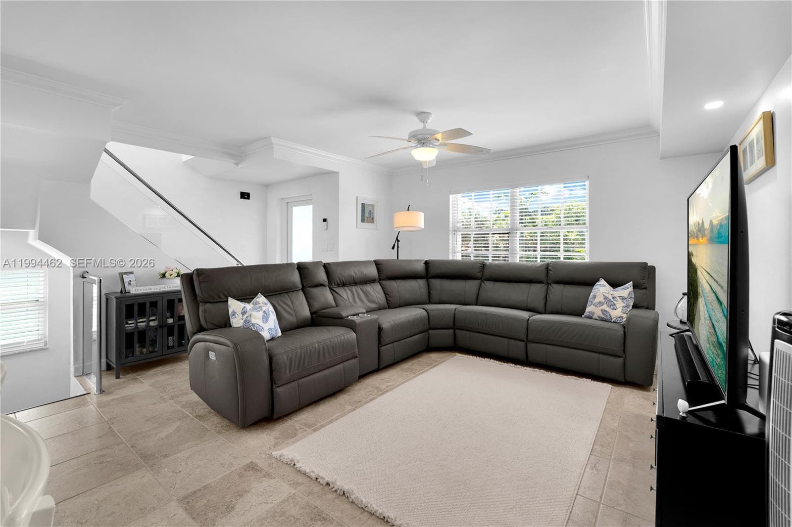 335 Virginia St photo 5