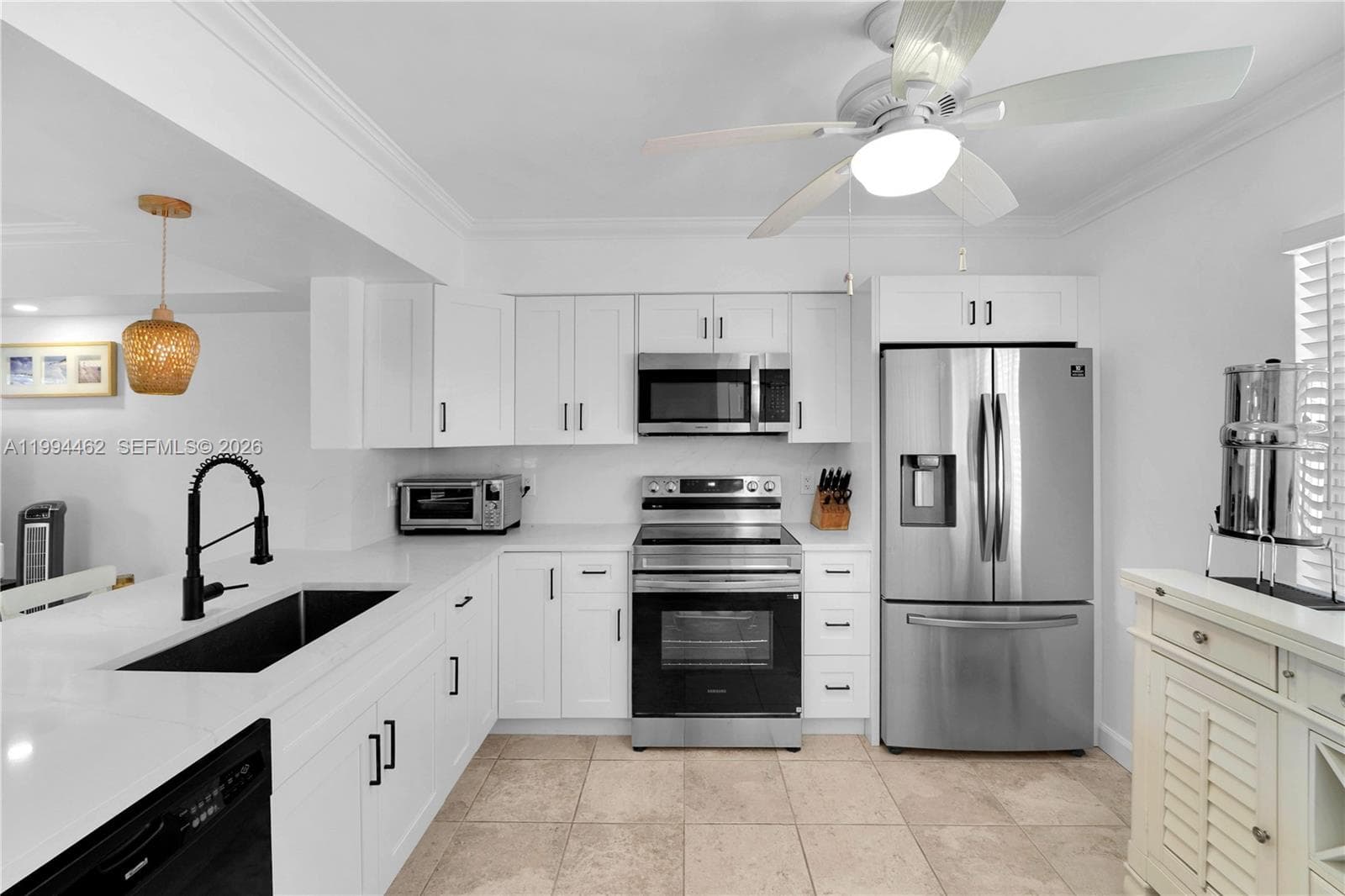 335 Virginia St photo 9