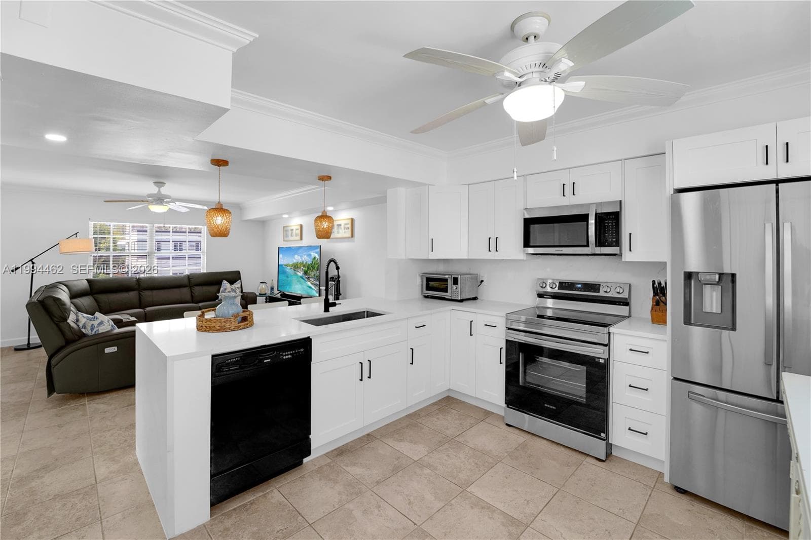 335 Virginia St photo 8