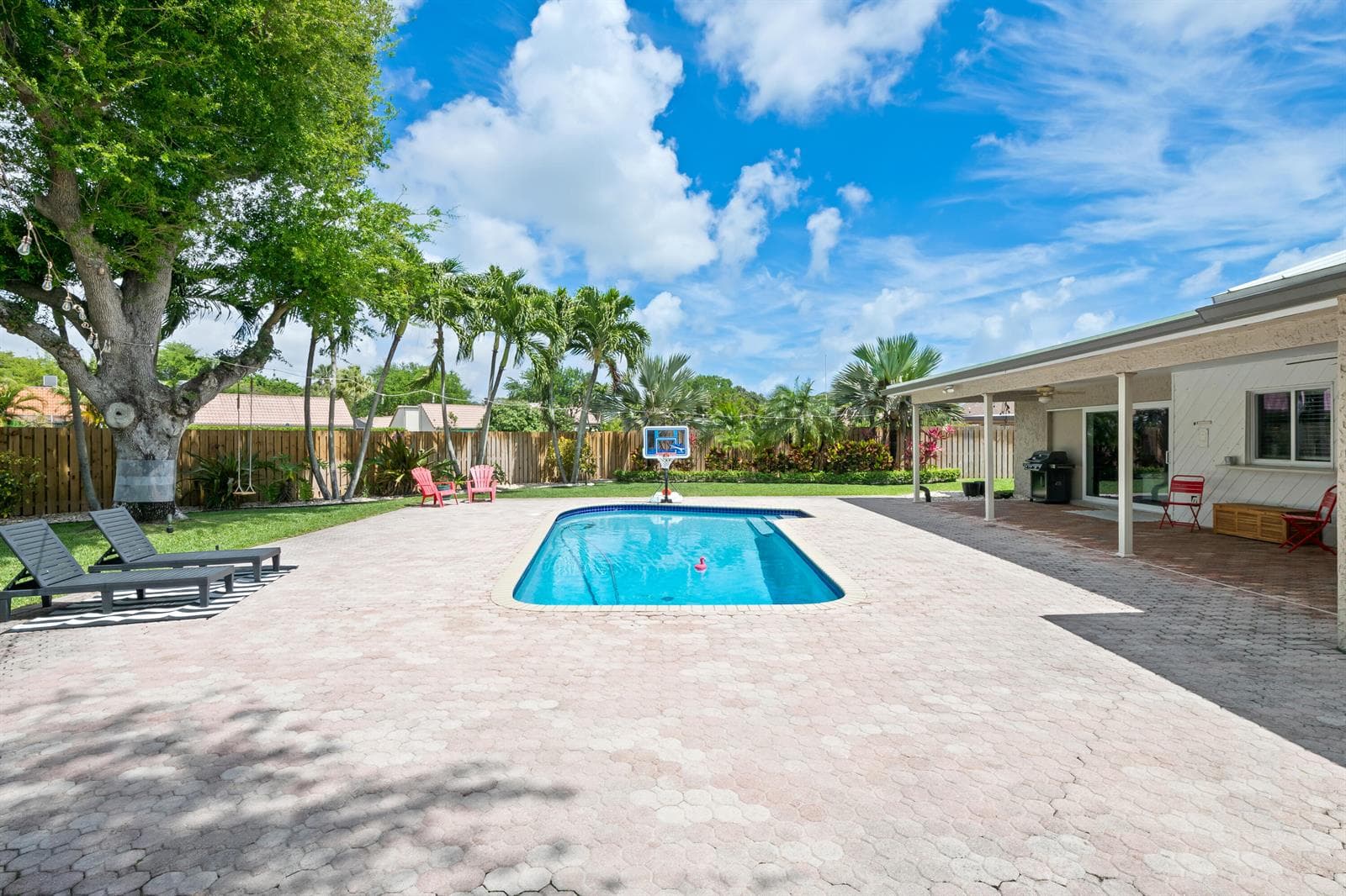 21521 E Hollandaire Dr Drive E photo 25