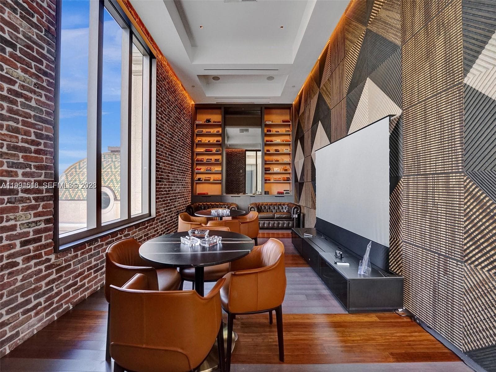 17901 COLLINS 2301 photo 20