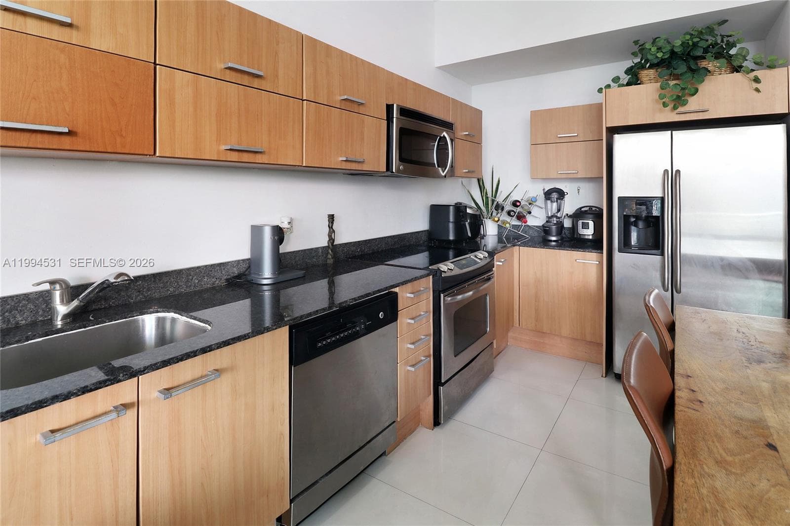 350 Miami Ave 4110 photo 14