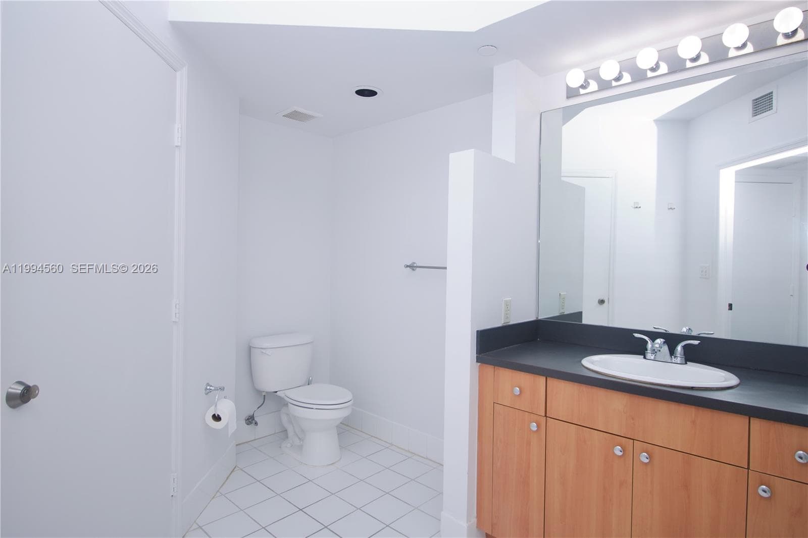 1330 West Ave 3305 photo 12