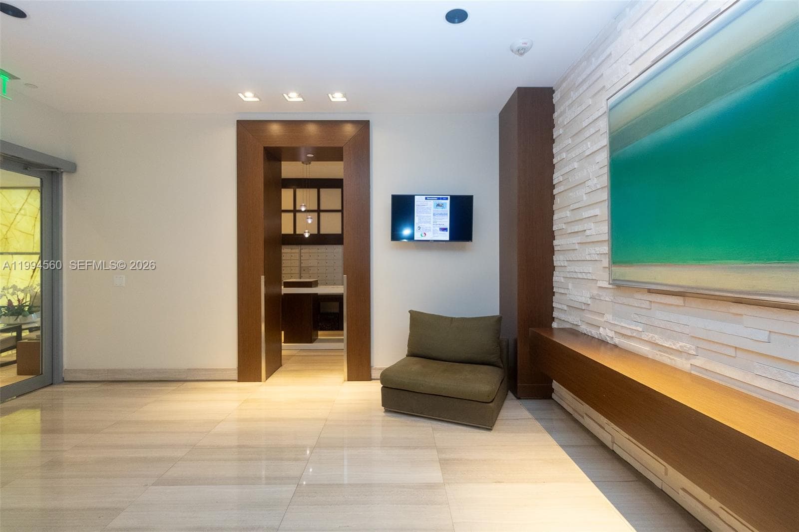 1330 West Ave 3305 photo 14