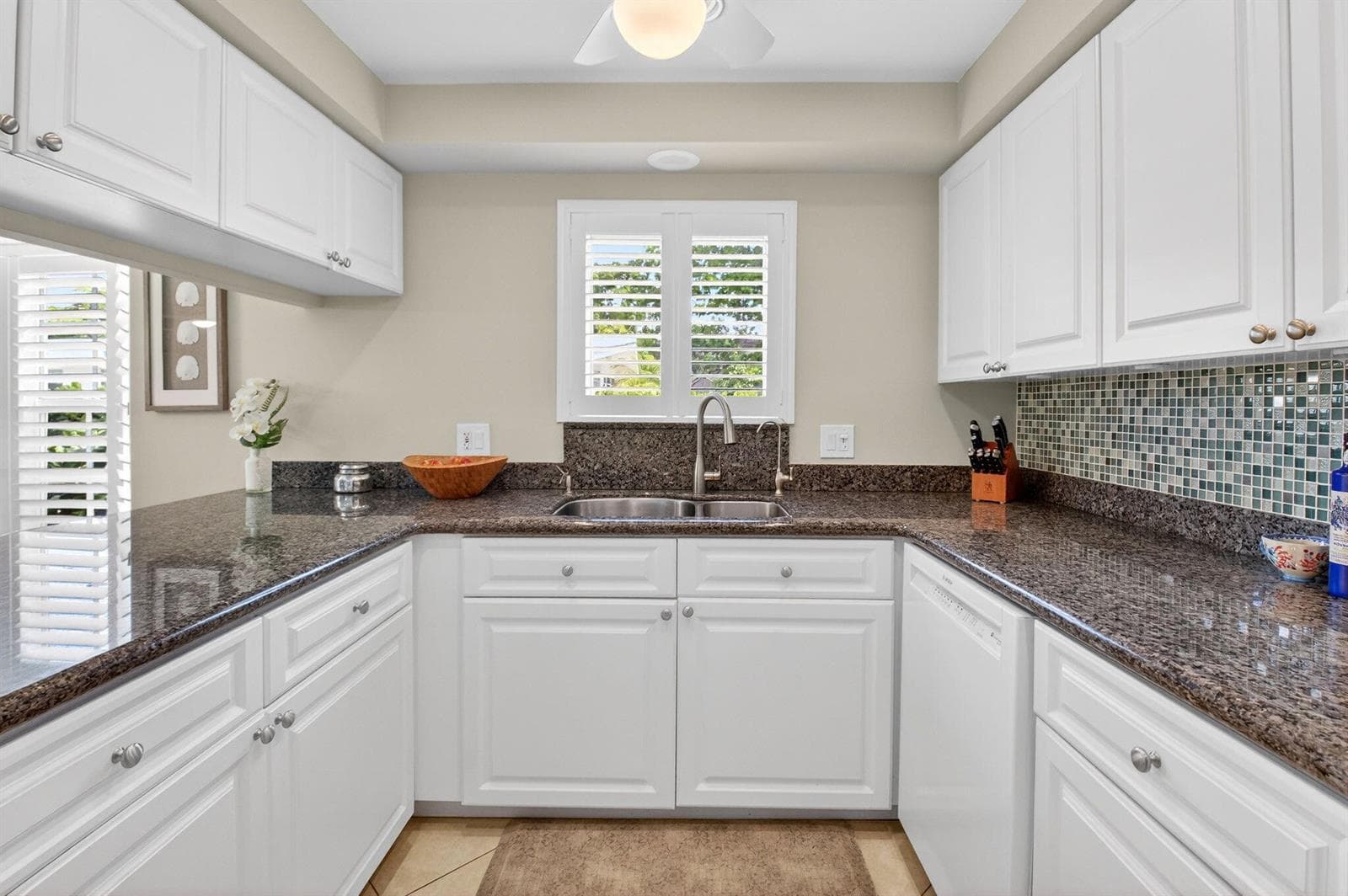75 Venetian Drive A-2 photo 18