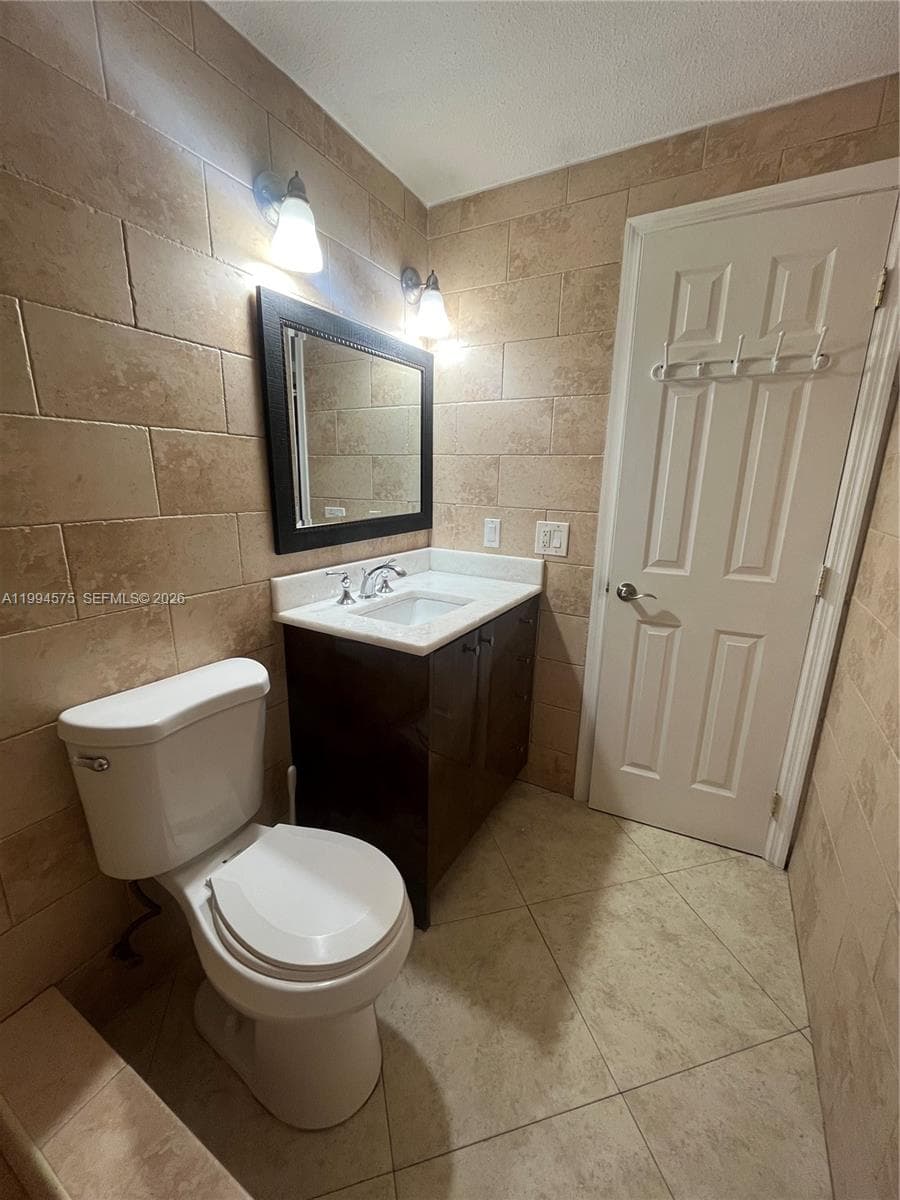 3923 166th St N-106 photo 9