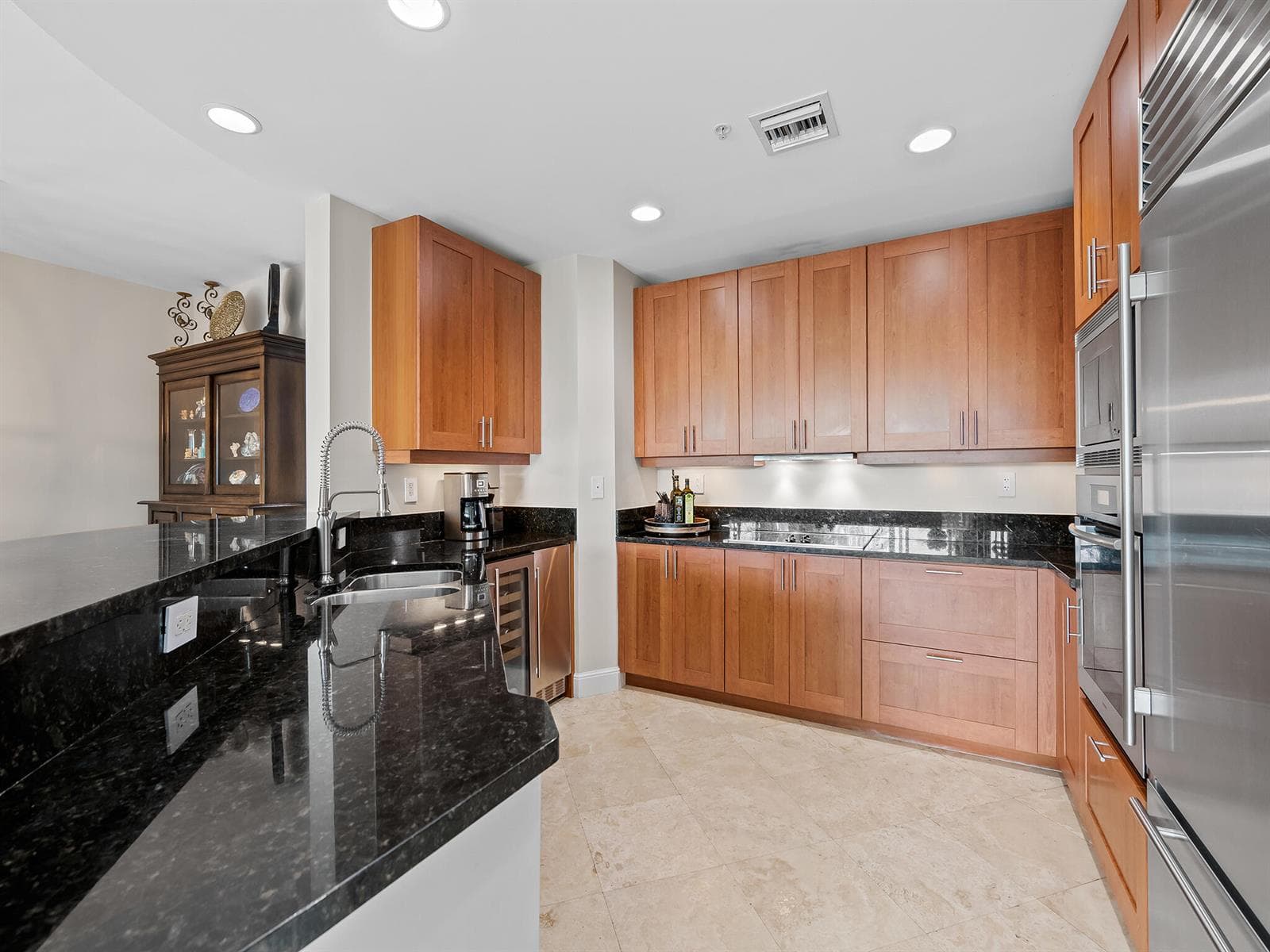 444 Hendricks Isle 301 photo 17