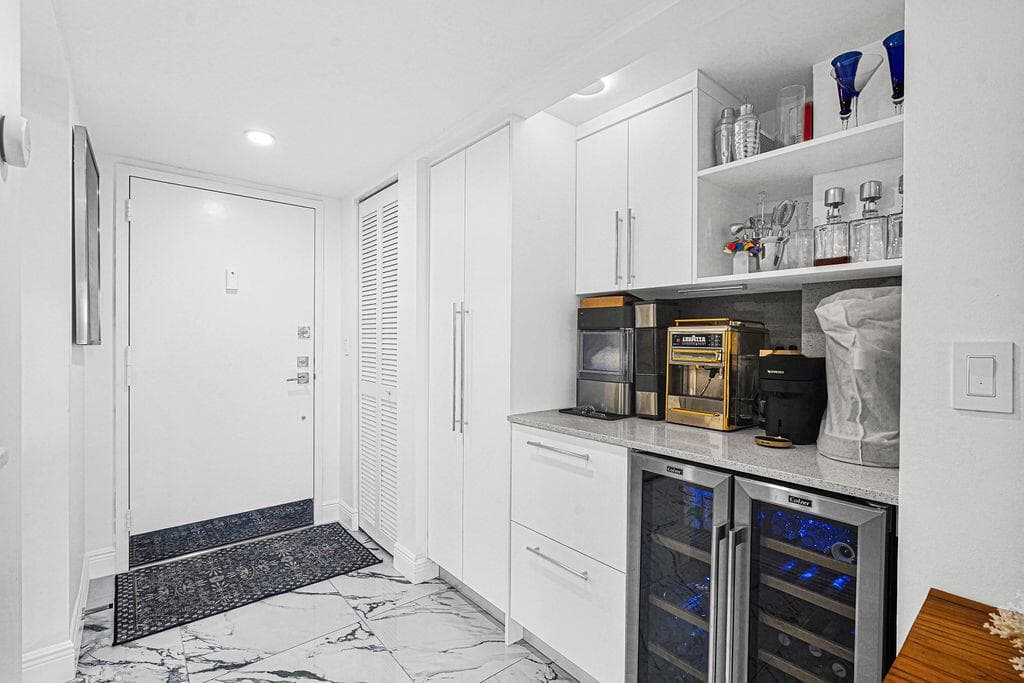 1101 River Reach Drive 311 photo 5