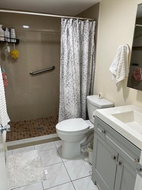 200 Lake Carol Drive photo 10