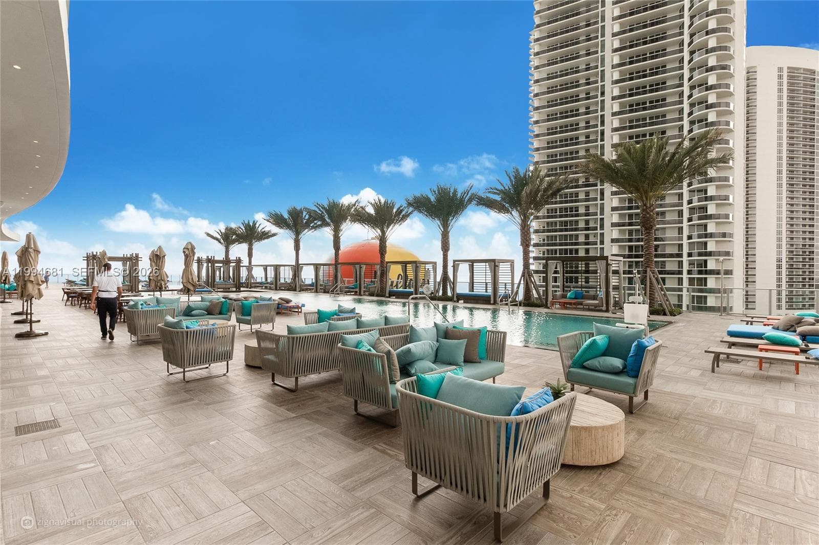 4111 Ocean Dr 2707 photo 12
