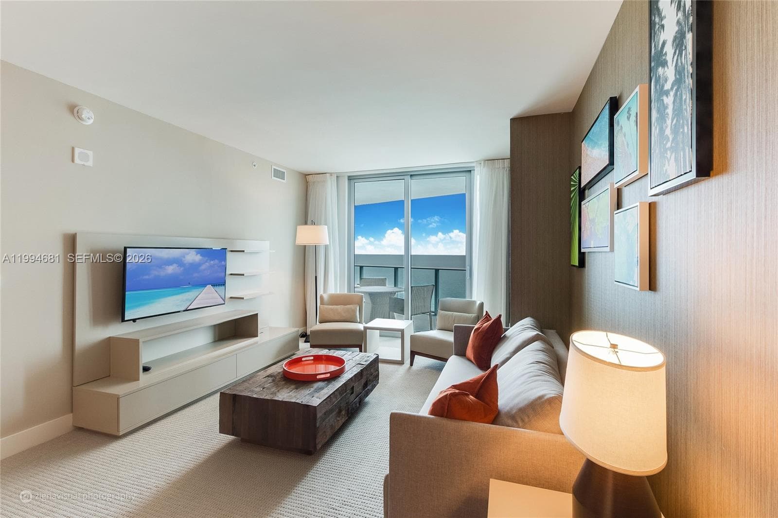 4111 Ocean Dr 2707 photo 3