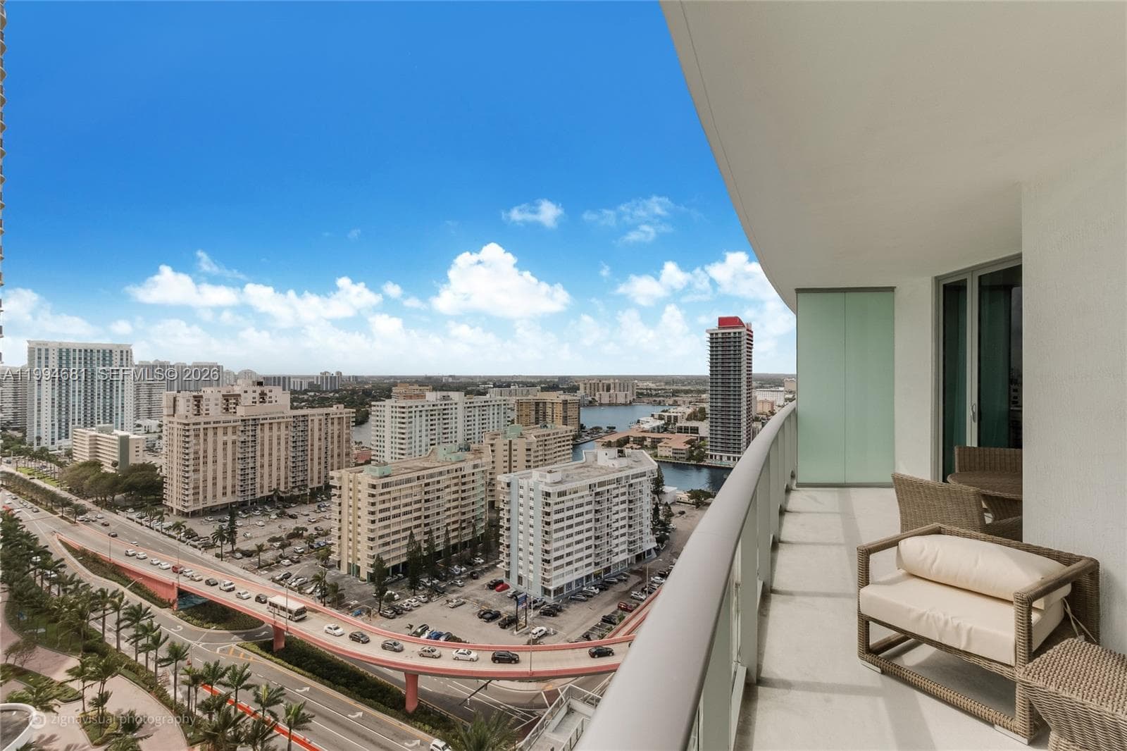 4111 Ocean Dr 2707 photo 5