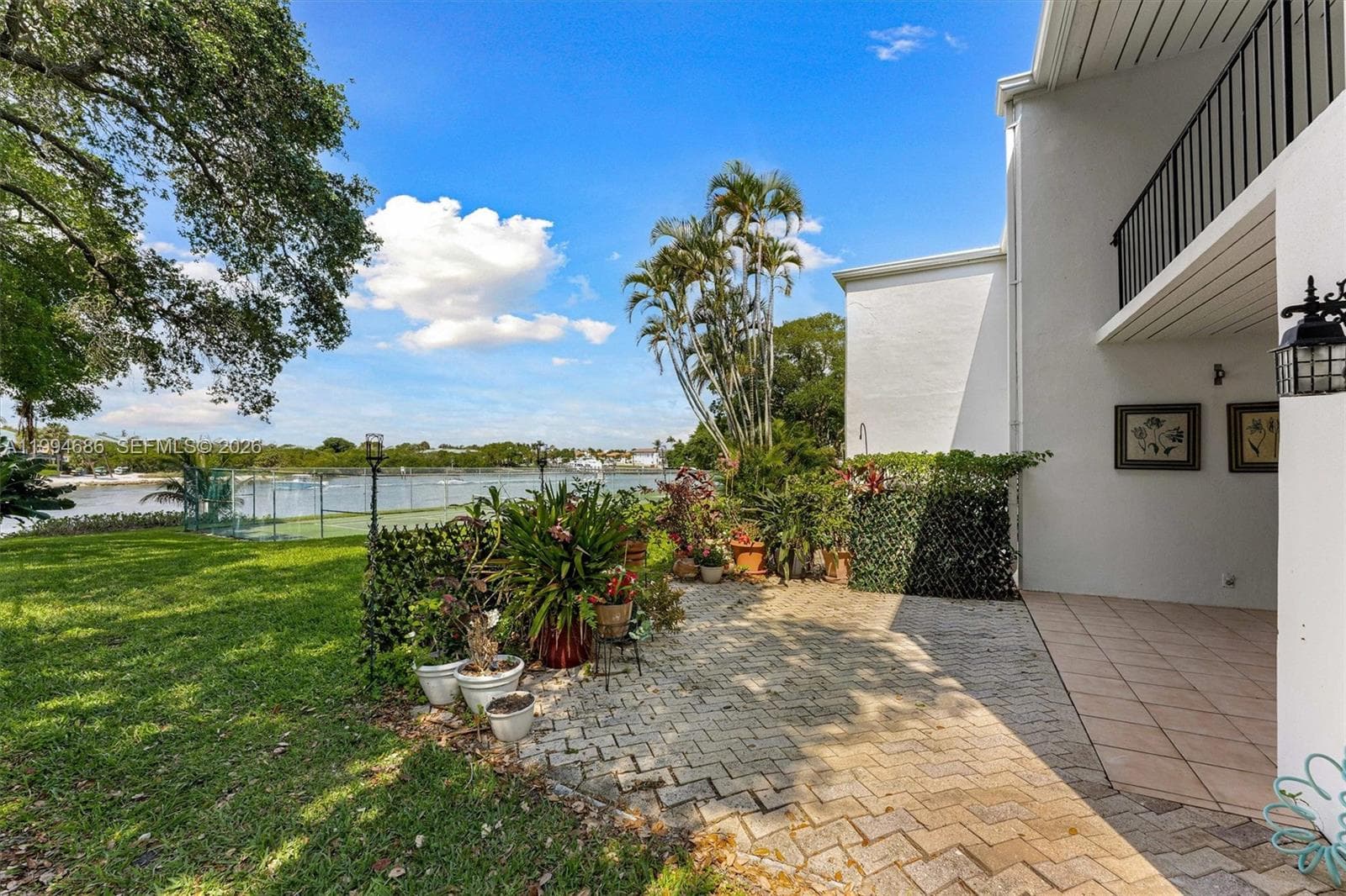 392 Golfview Rd A photo 20