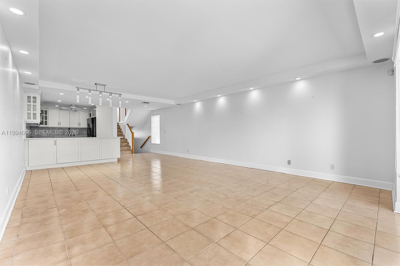 392 Golfview Rd A photo 10