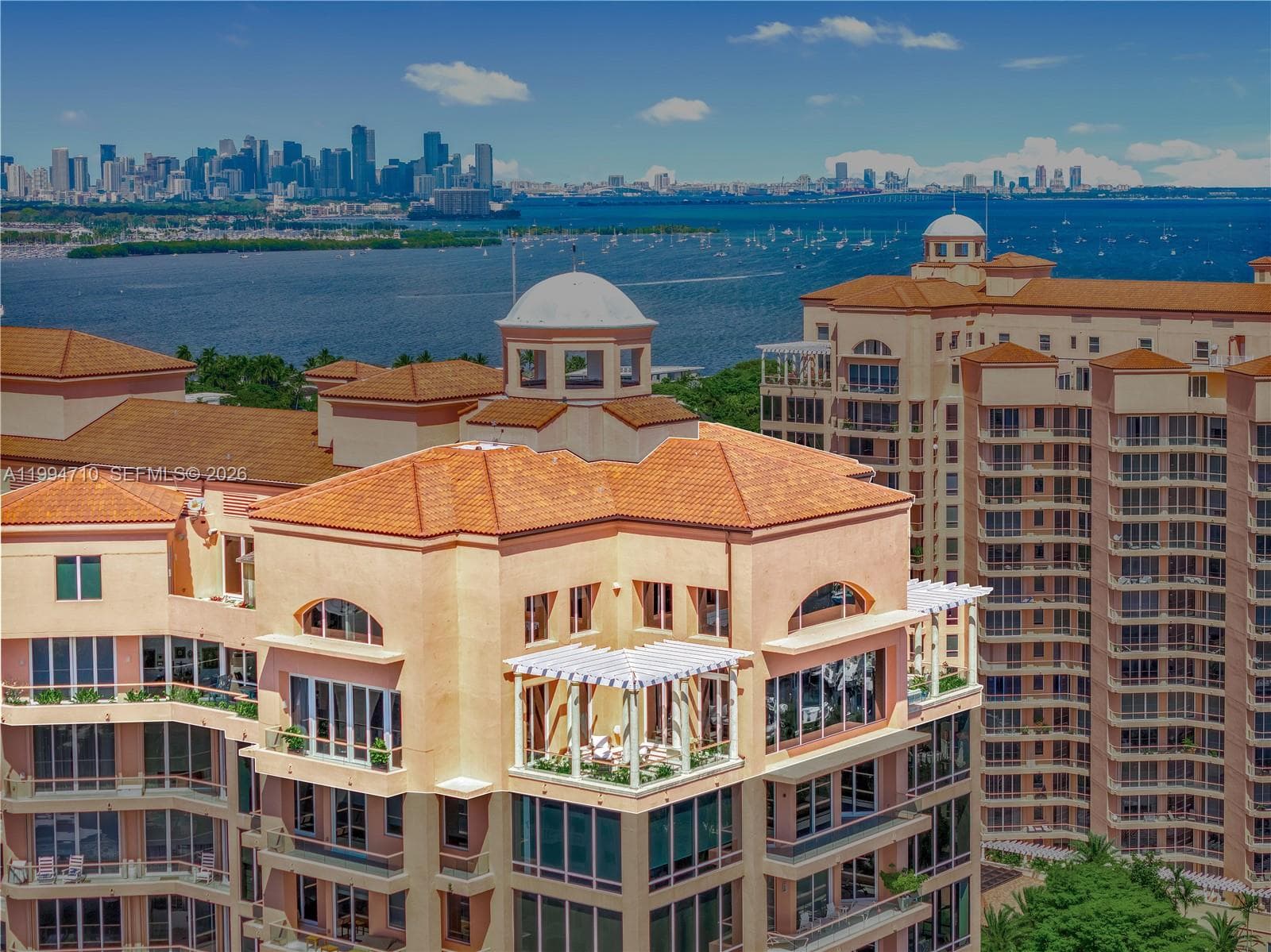 60 Edgewater Dr TS-A photo 2