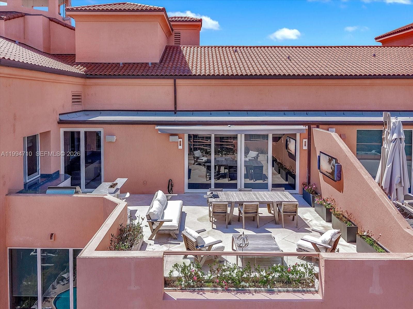 60 Edgewater Dr TS-A photo 17