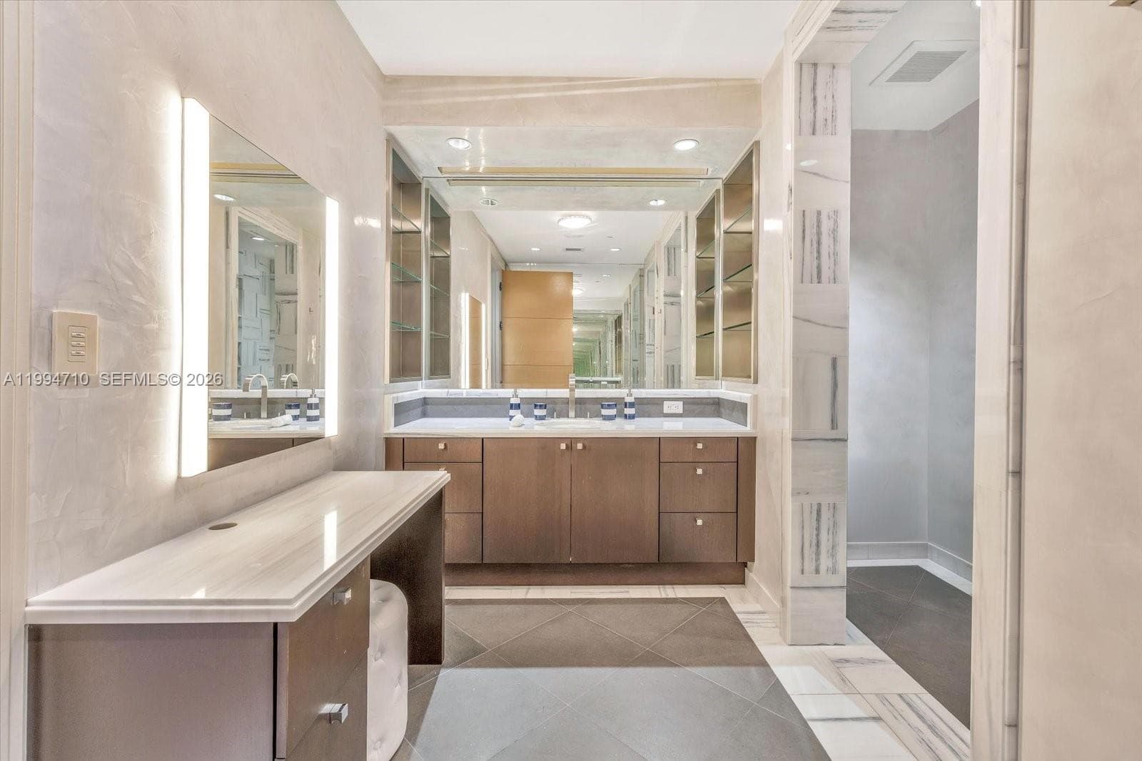 60 Edgewater Dr TS-A photo 22