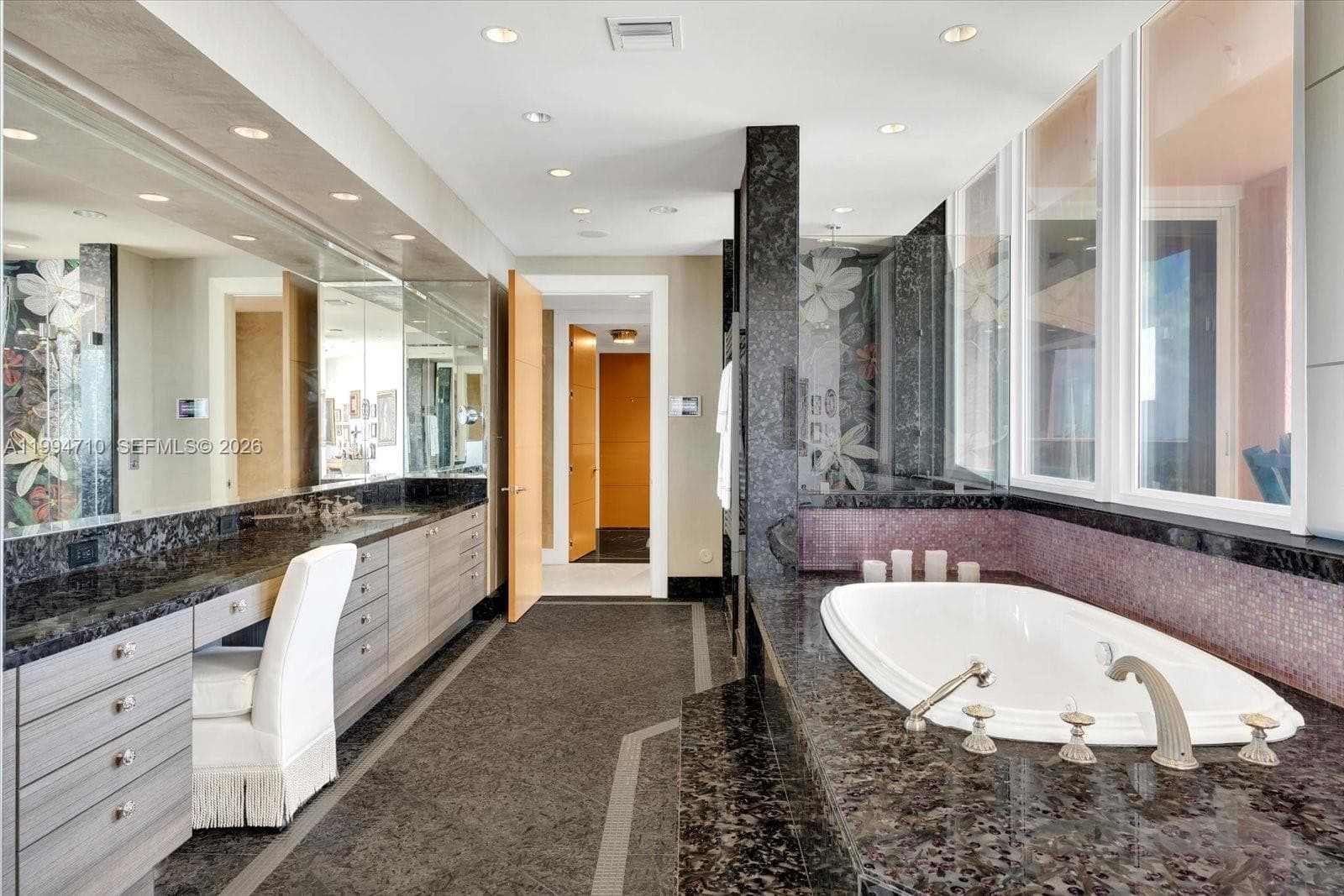 60 Edgewater Dr TS-A photo 14