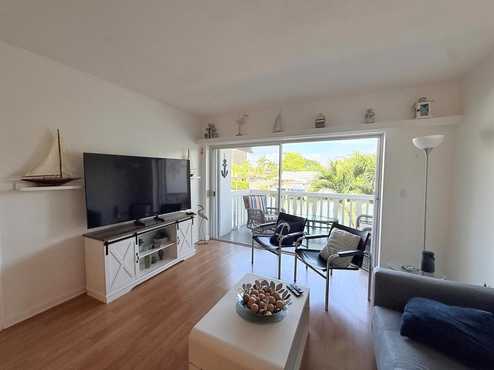 470 Paradise Isle Boulevard 204 photo 12