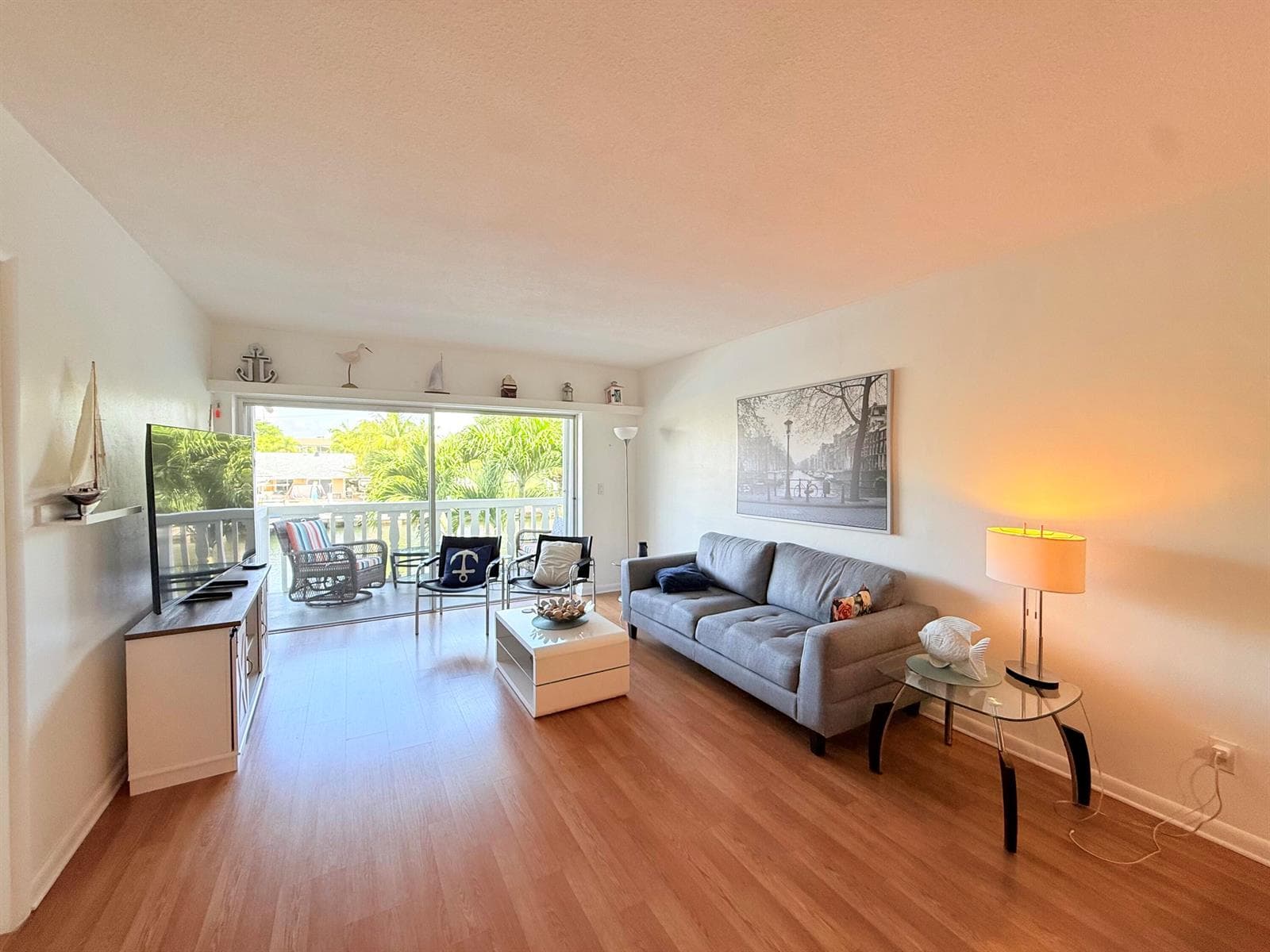 470 Paradise Isle Boulevard 204 photo 10