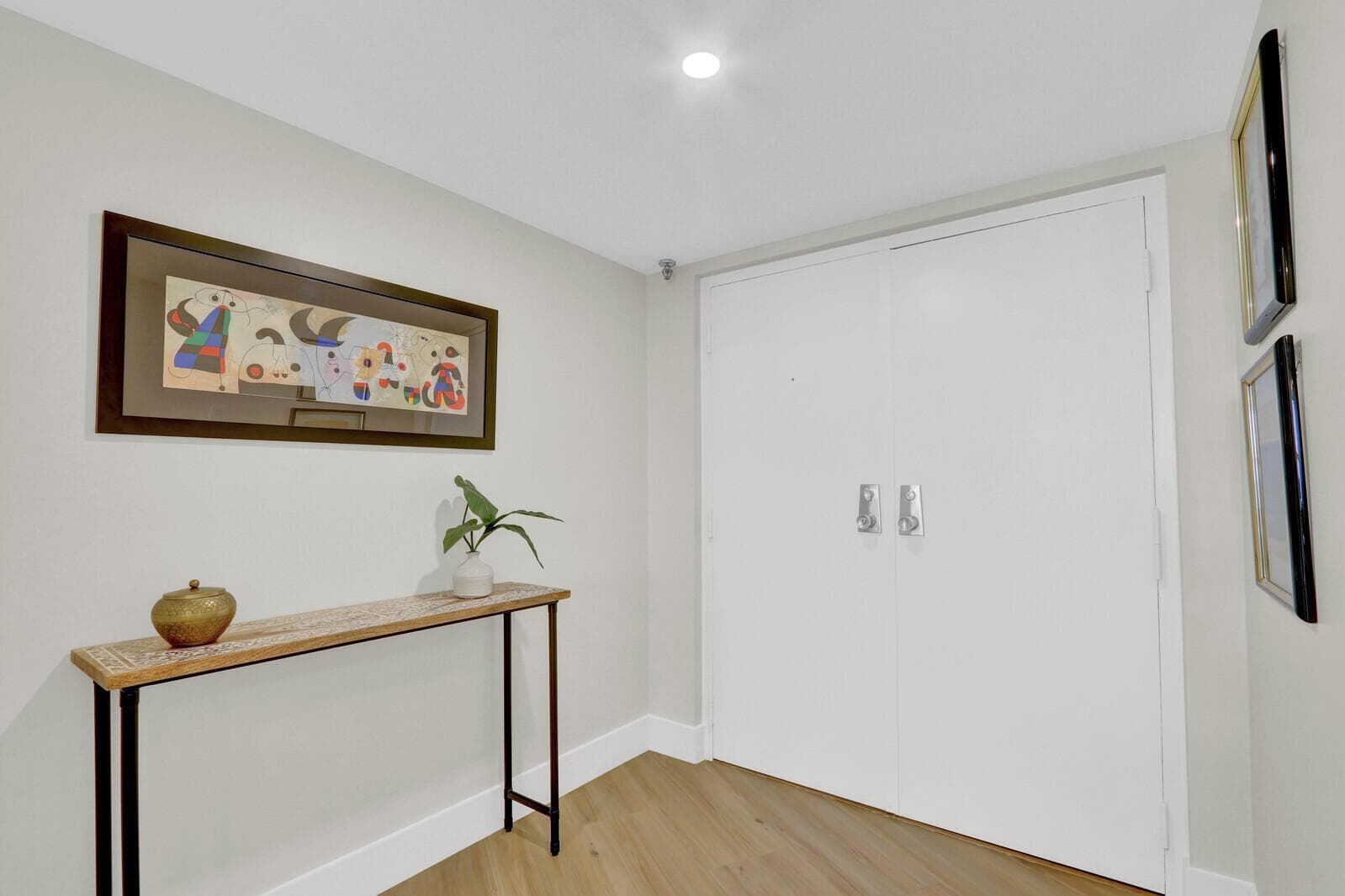 5420 N Ocean Drive 506 photo 3