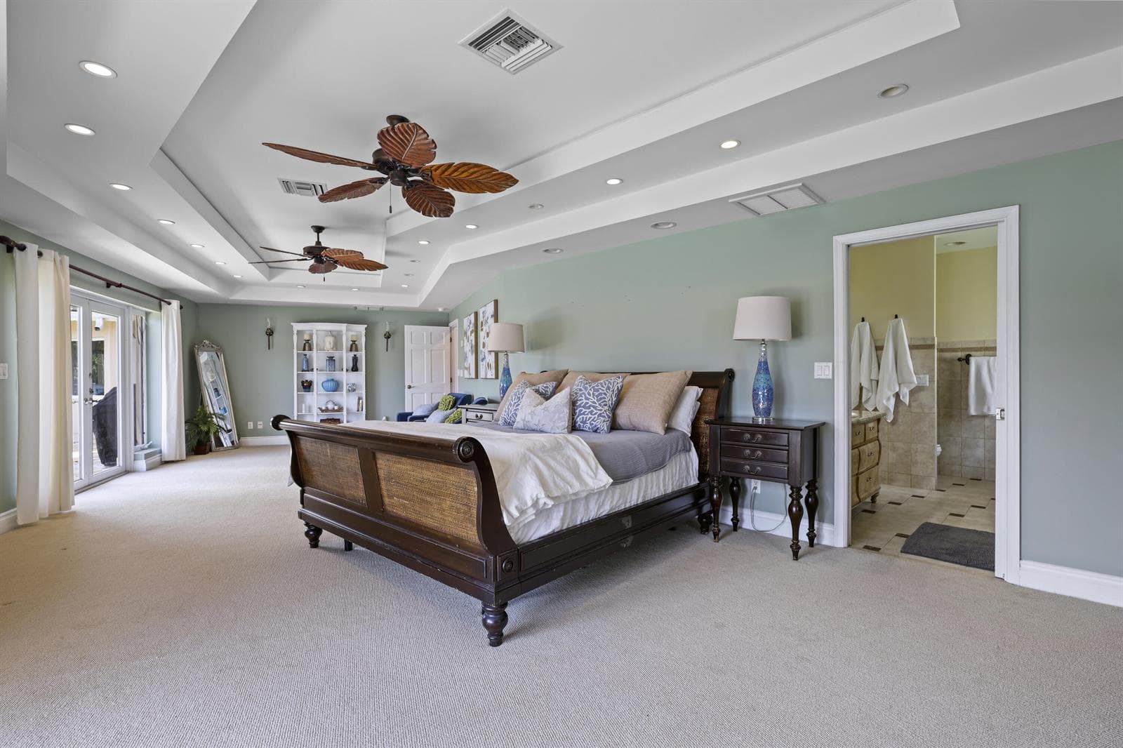 1925 Coral Gardens Drive photo 17