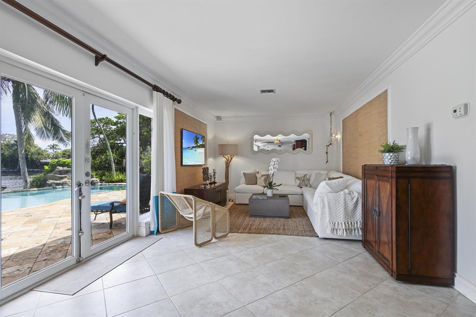1925 Coral Gardens Drive photo 5