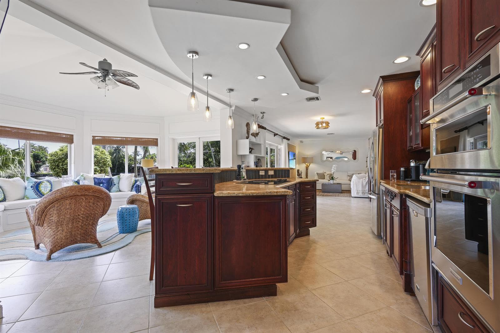 1925 Coral Gardens Drive photo 10