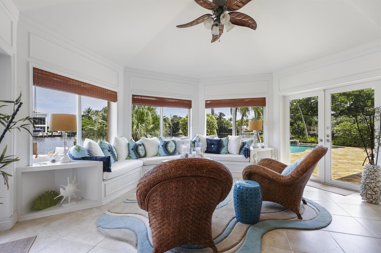 1925 Coral Gardens Drive photo 8