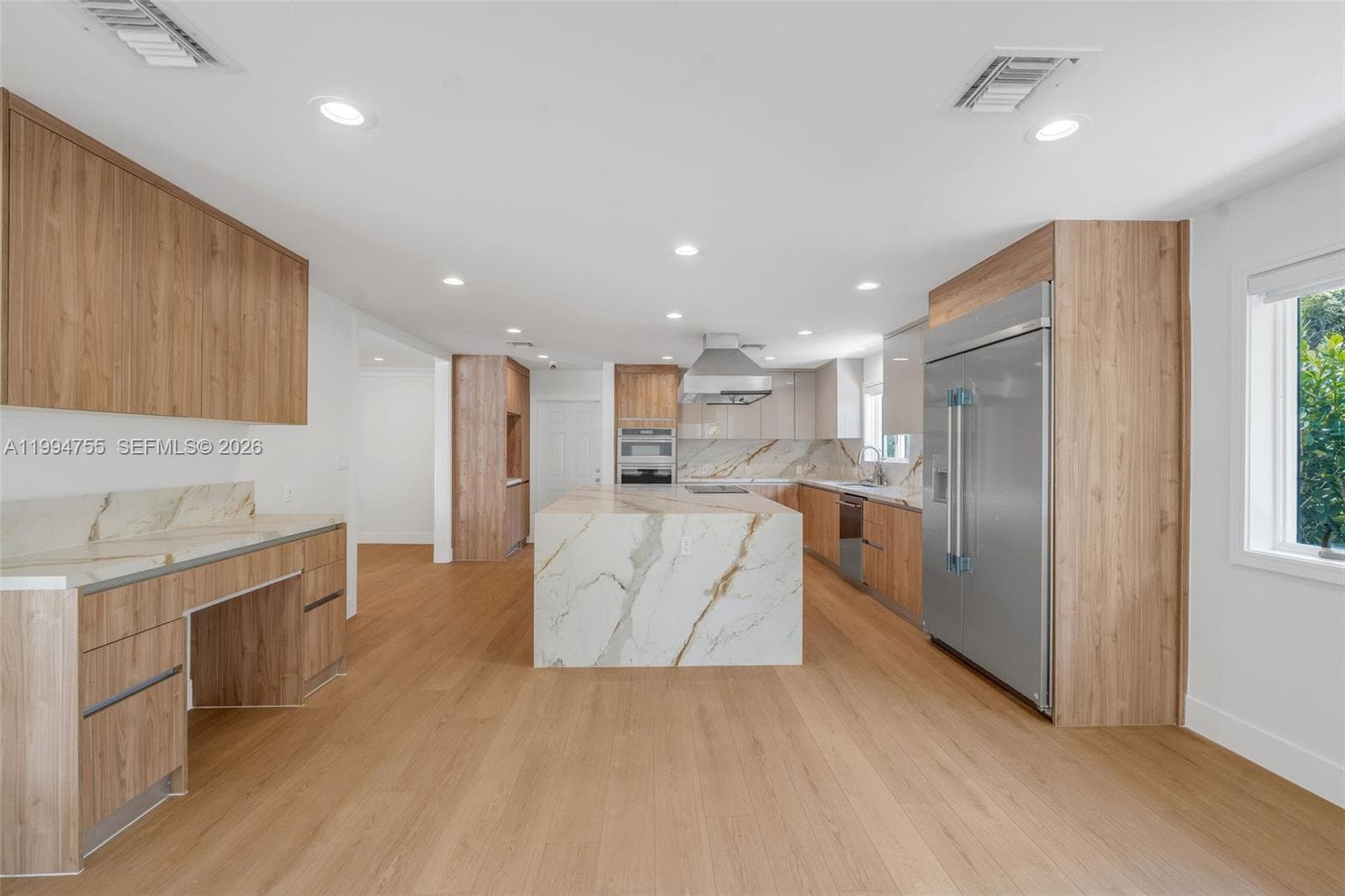 5120 Carillo St photo 14