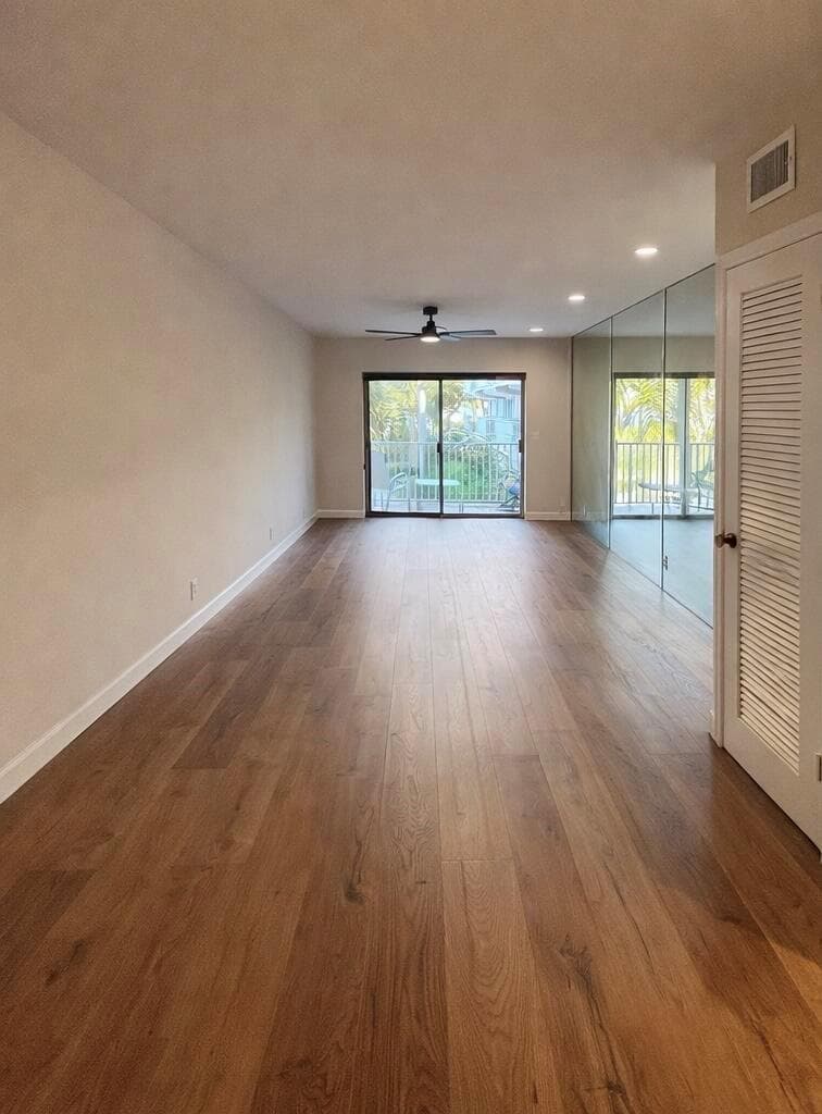 311 E Ocean Avenue 205 photo 3