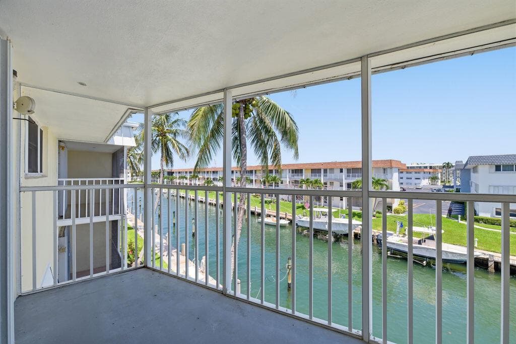 101 Doolen Court 307 photo 23