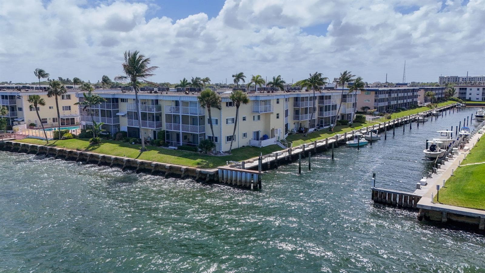 101 Doolen Court 307 photo 4