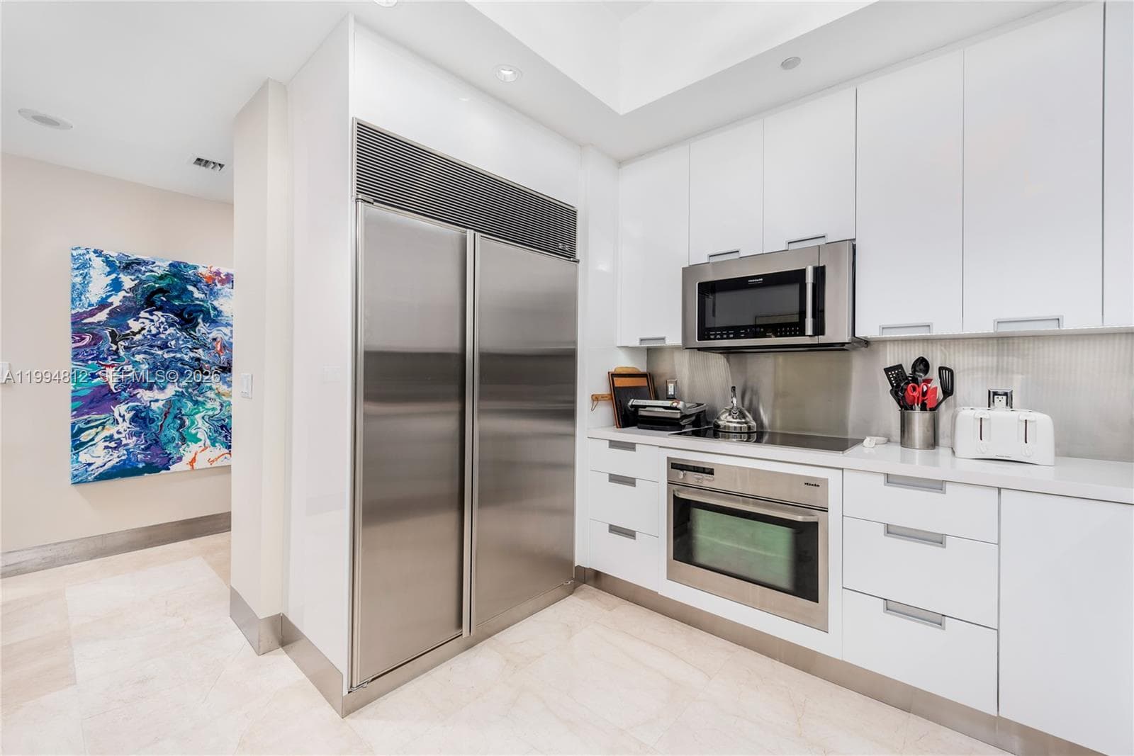 100 Pointe Dr 610 photo 16