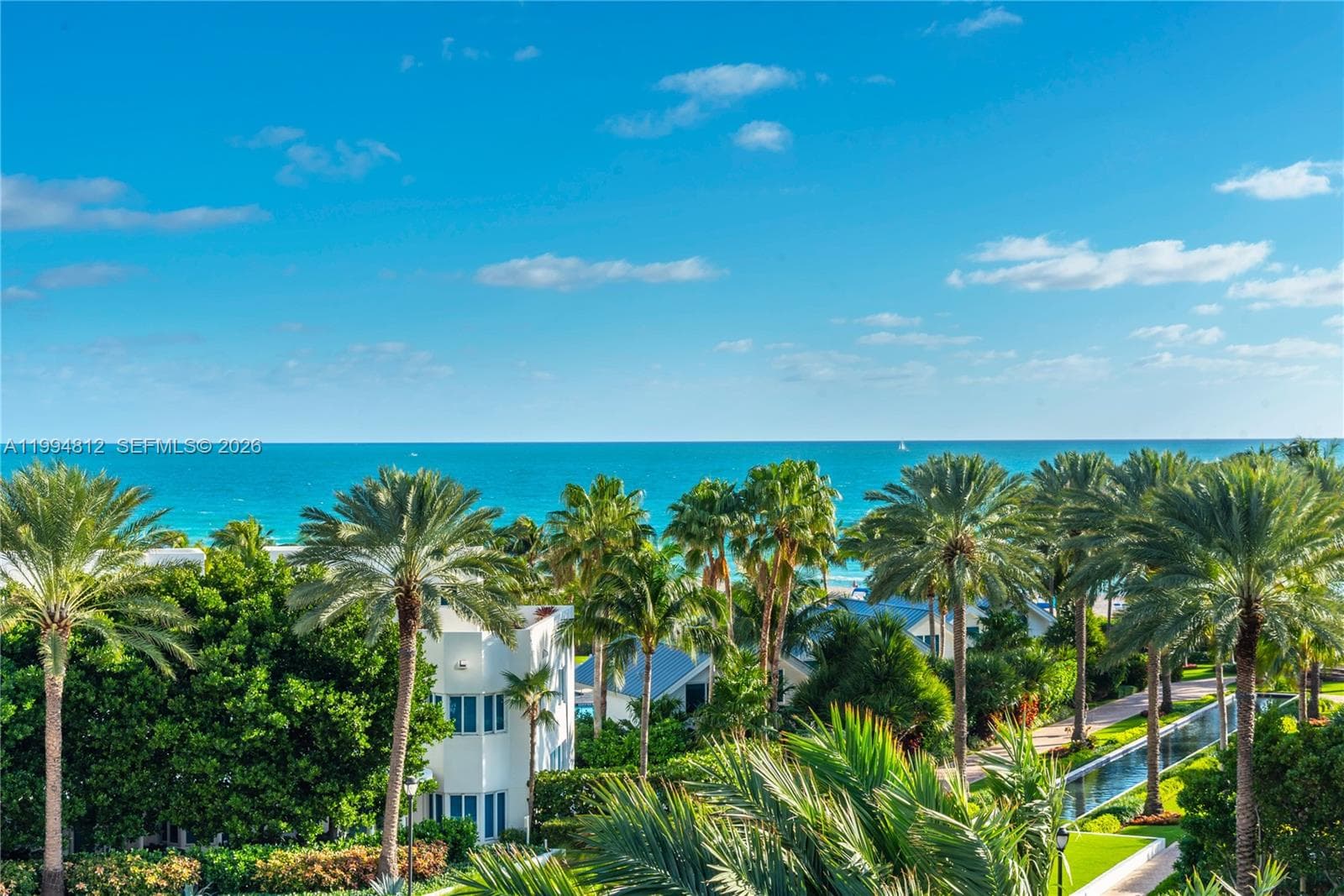 100 Pointe Dr 610 photo 3