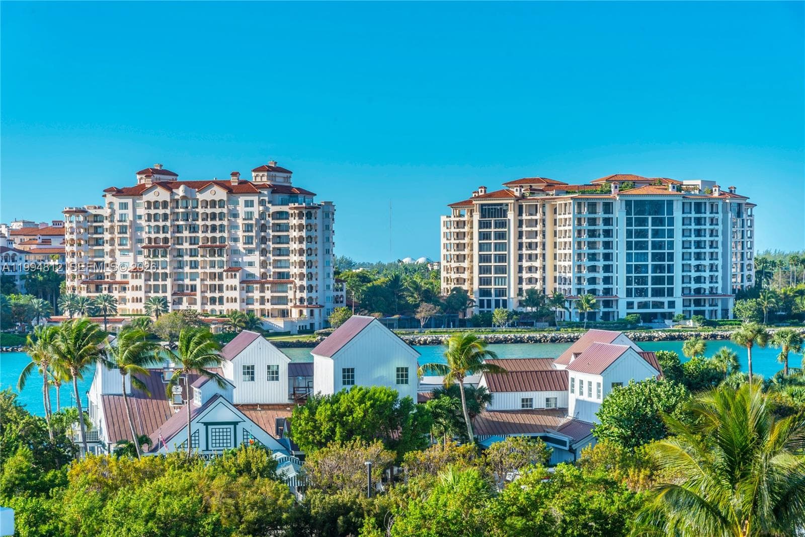 100 Pointe Dr 610 photo 4